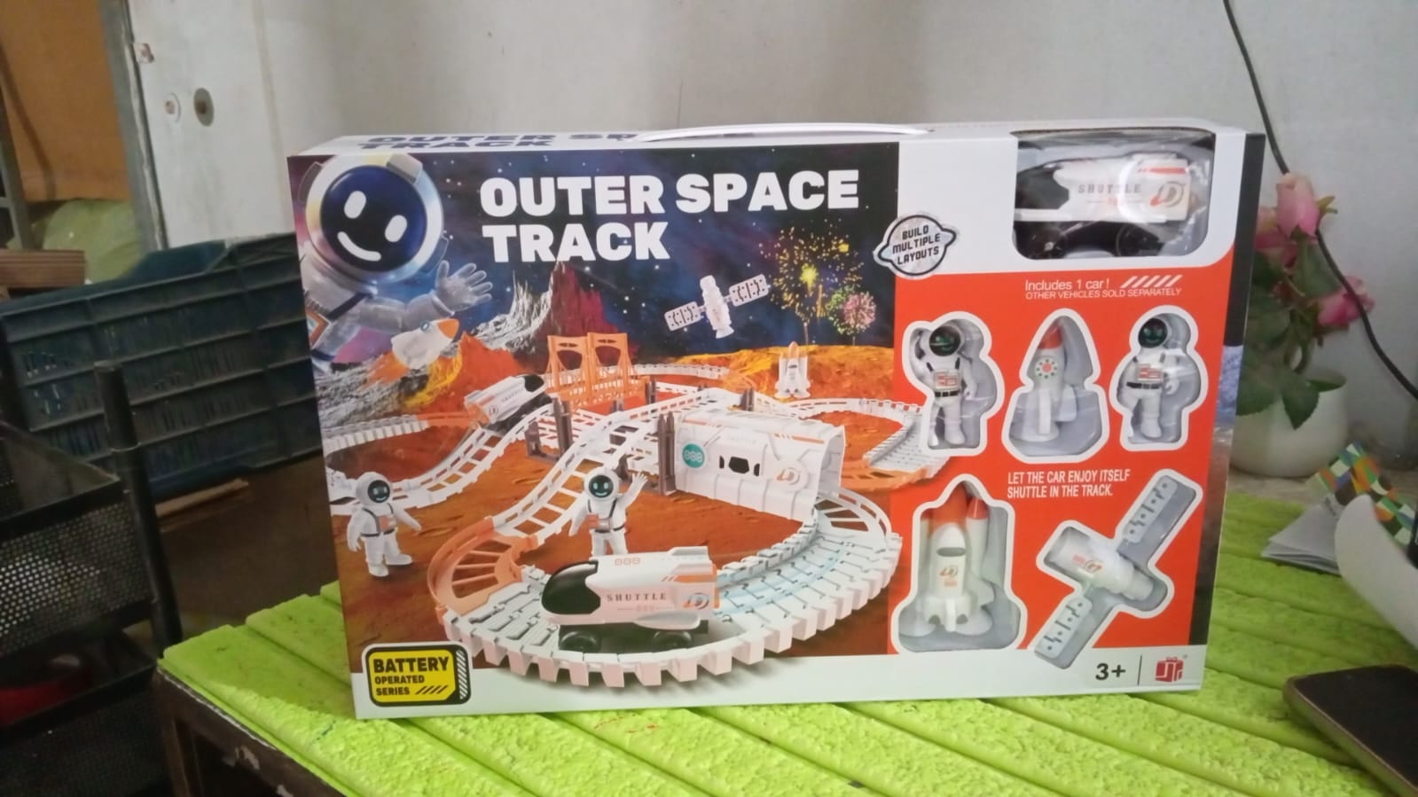 Outer Space Race Track Set For Kids Toys (1 Set) Outer Space Race Track Set For Kids Toys (1 Set)